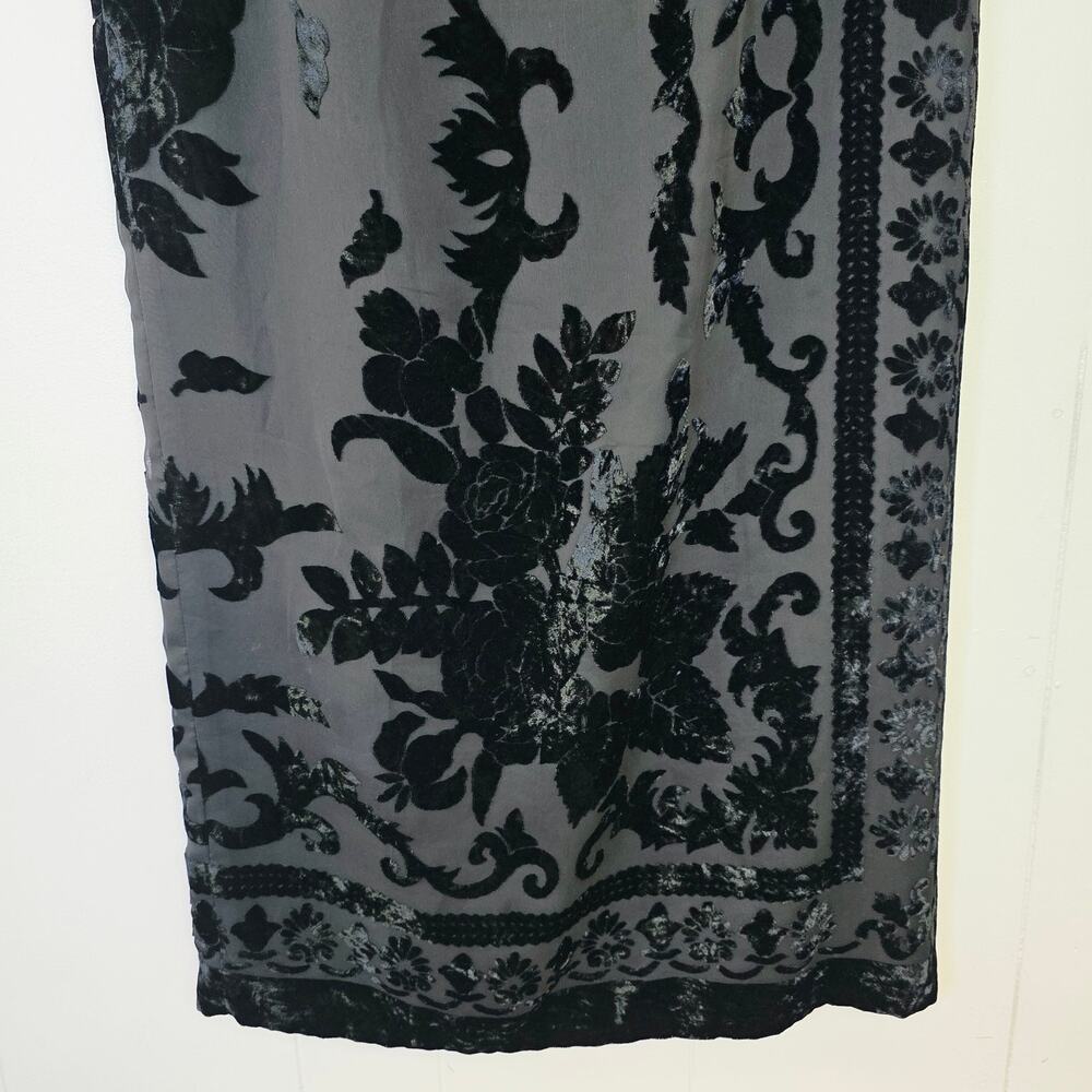 Liz Claiborne Black Velvet Burnout Floral Midi Skirt - Picture 6 of 12